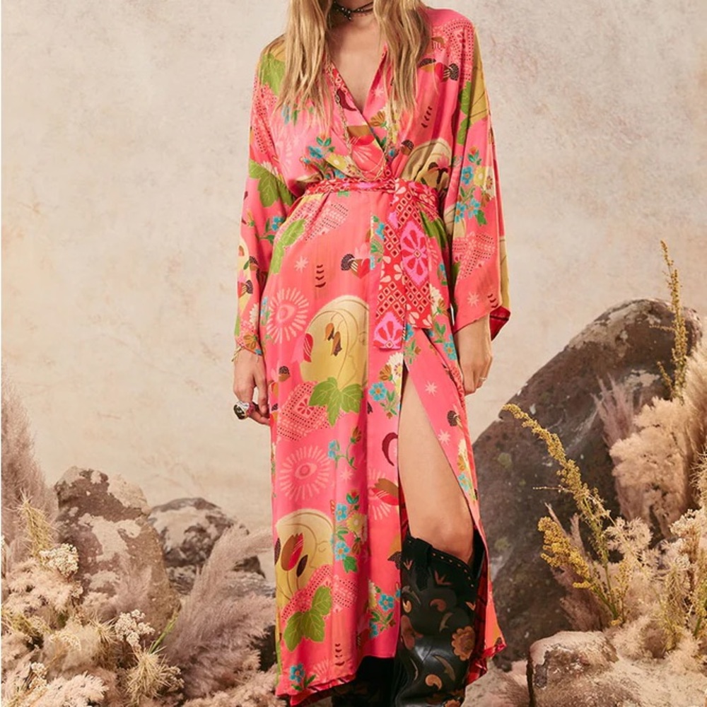 NWTS SPELL LIBERTINE REVERSIBLE ROBE (M/L)